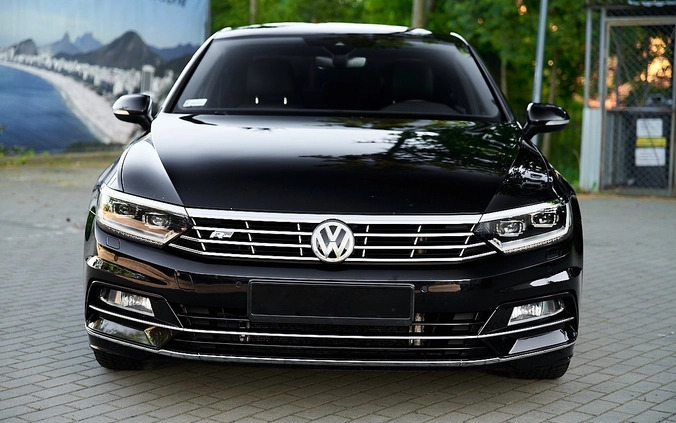 Volkswagen Passat cena 79800 przebieg: 171400, rok produkcji 2019 z Suchowola małe 742